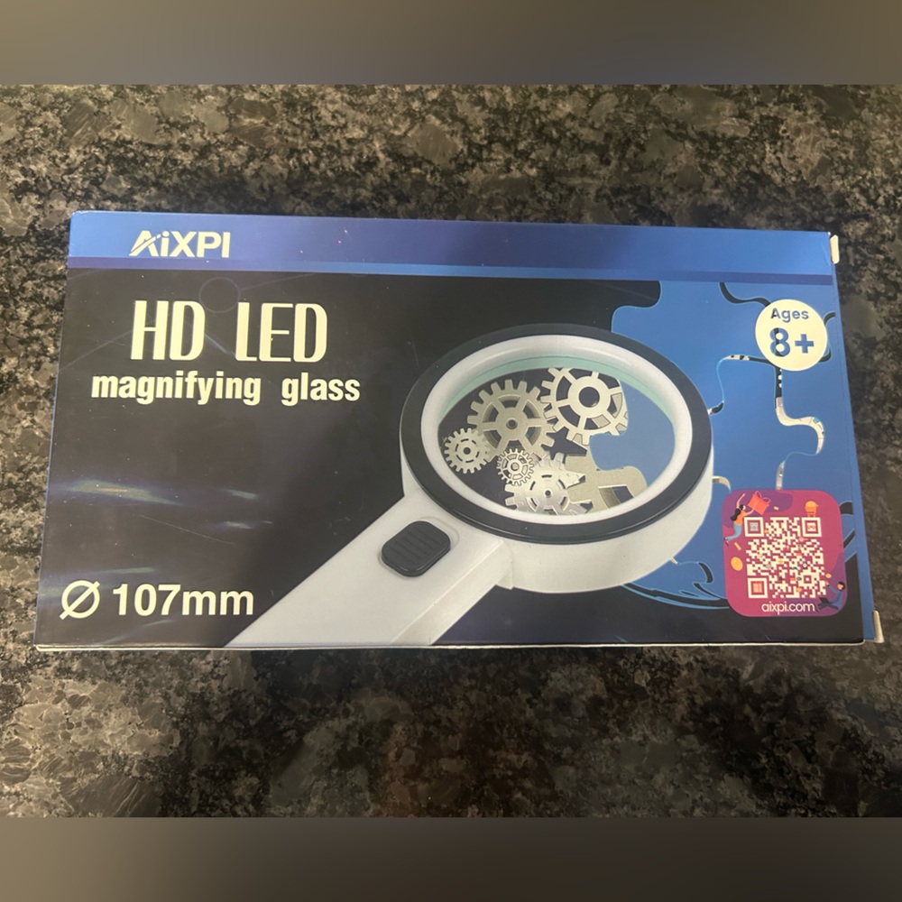 AIXPI HD LED Magnifying Glass